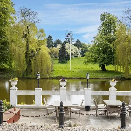 5 Bedroom Cozy In Casa de Férias Fåborg