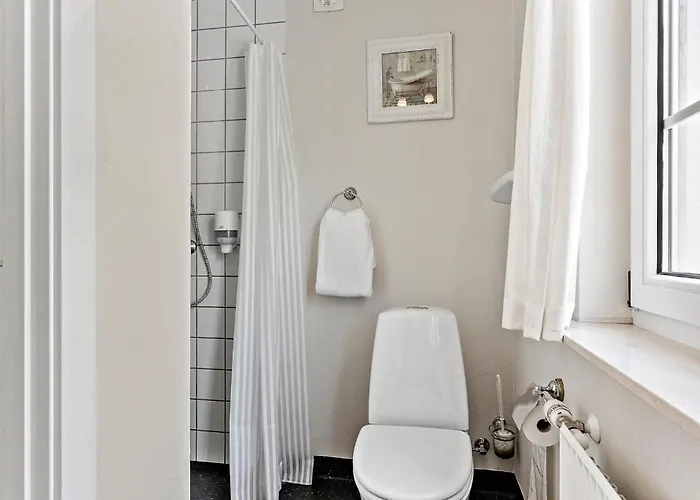 5 Bedroom Cozy In Prázdninový dům