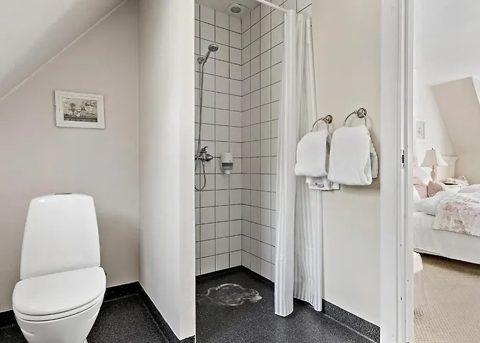 5 Bedroom Cozy In * Fåborg